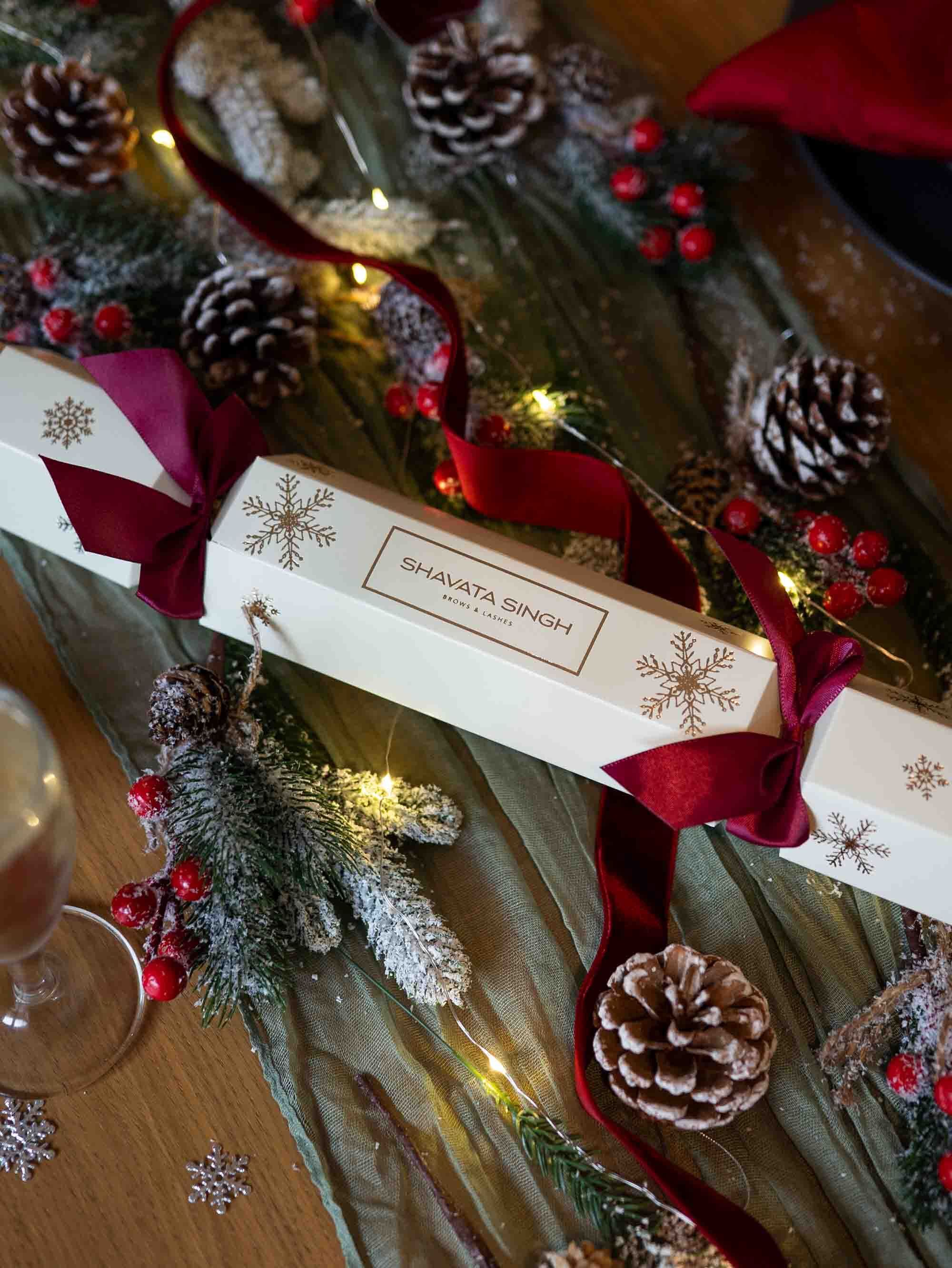 Tweeze the Season Christmas Cracker
