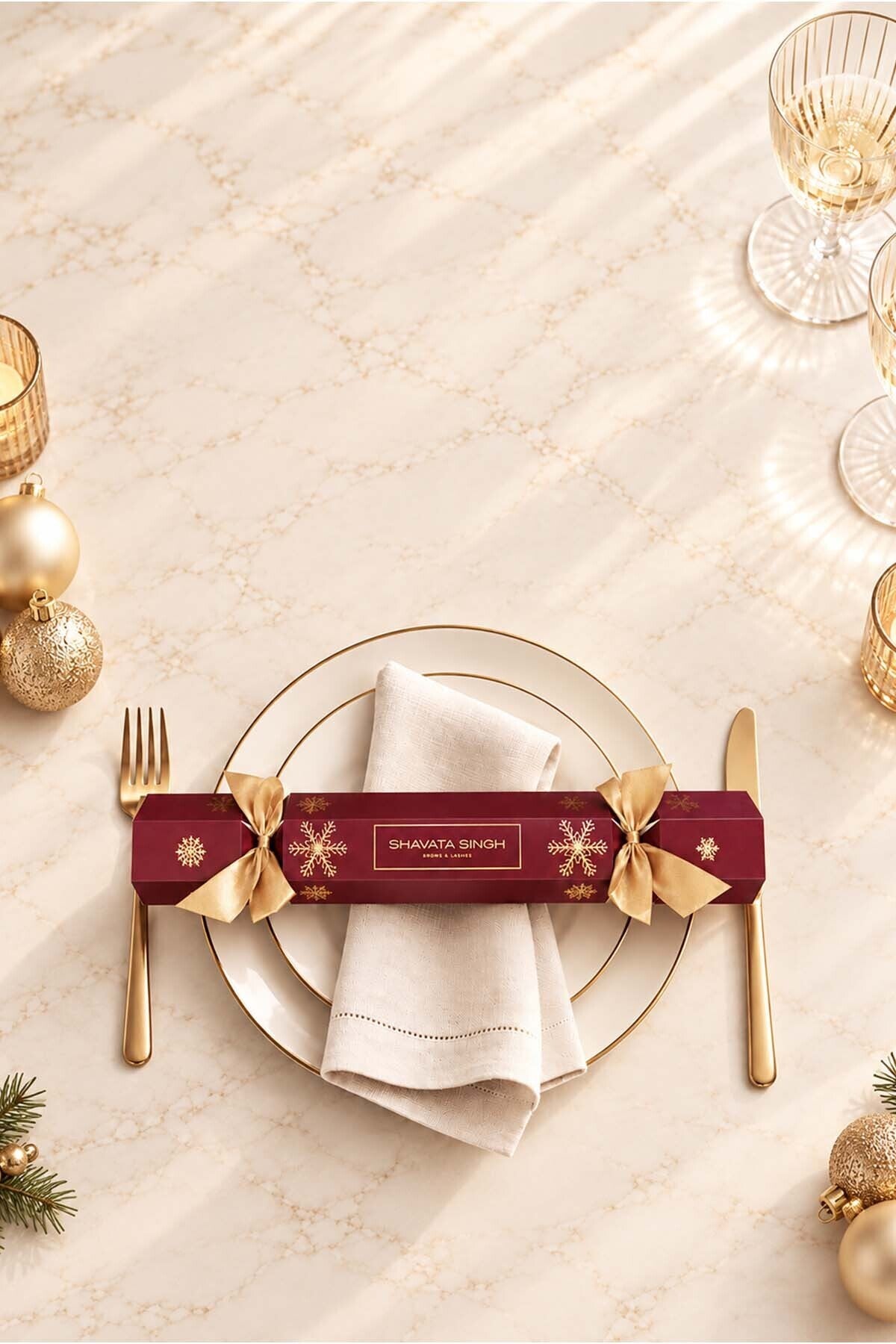 Tinsel & Tweeze Christmas Cracker